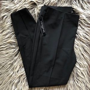 NWT Express Mid Rise Pull On Legging